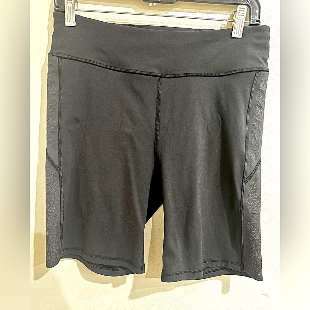 Lululemon Strength & Sweat 8” - Picture 2 of 9